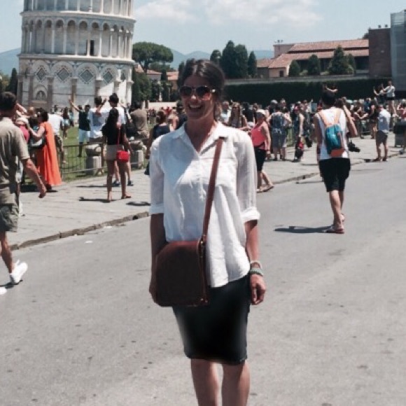 Meet your Posher, Kari - Picture 1 of 1